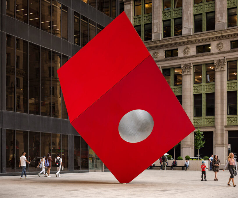 Isamu Noguchi, Red Cube, 1968. Photo: Miguel de Guzmán and Rocío Romero / ImagenSubliminal. © The Isamu Noguchi Foundation and Garden Museum, New York / Artists Rights Society (ARS)