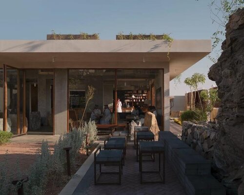 peacock hail cafe movs studio saudi arabia designboom 700 500x400 22b08q85r183