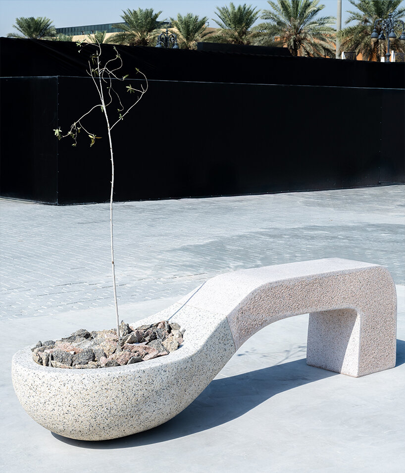 R-esistere (Resist) by Emanuela Camacci