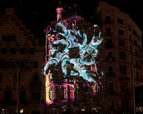 united visual artists animates gaudí’s casa batlló facade through embodied motion