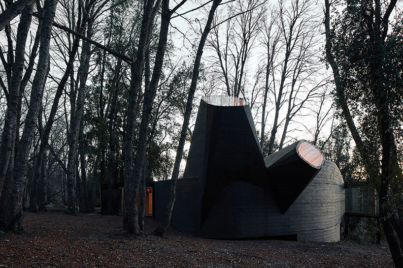 House for the Poem of the Right Angle, photo courtesy Smiljan Radić