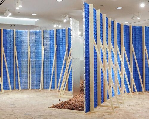 alsar-atelier repurposes raw construction materials as reversible enclosed exhibition booth