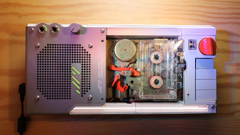 the designer kept the recording circuitry, from the bias oscillator and erase head to the tape equalisation