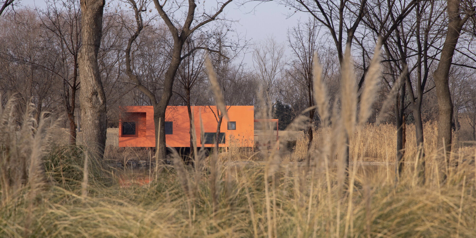 red-bridge-cabin-wiki-world-timber-zhengzhou-china-designboom-1800-1