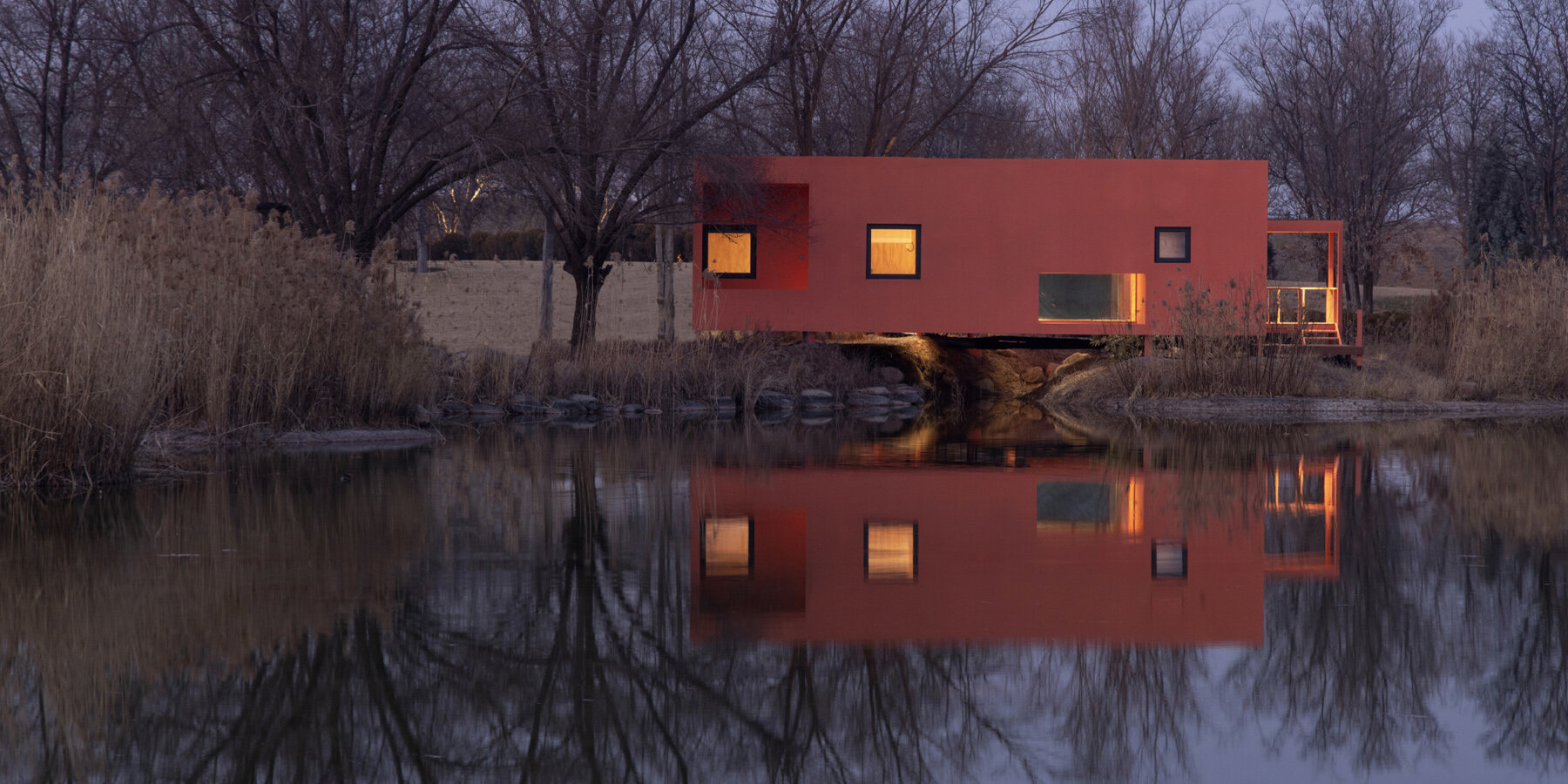 red-bridge-cabin-wiki-world-timber-zhengzhou-china-designboom-1800-3