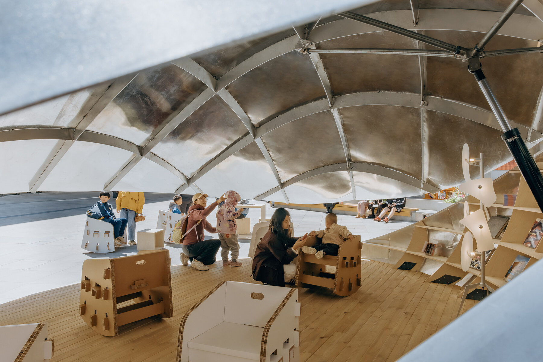 shell-book-pavilion-luo-studio-designboom-06a