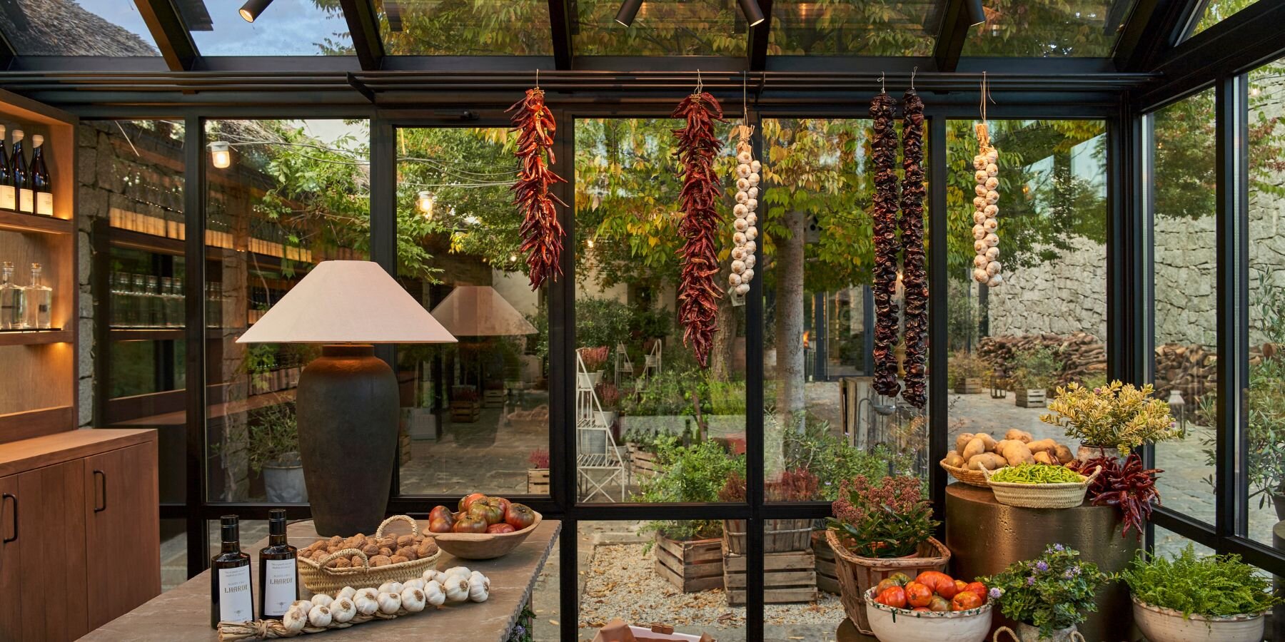 trenchs-studio-greenhouse-filandon-restaurant-madrid-designboom-1800-3