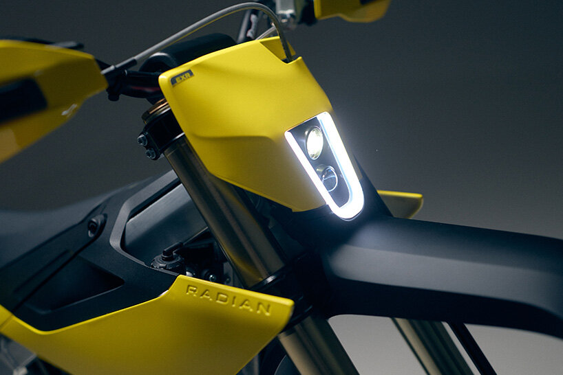 animated LED headlight acts as both front lighting and charging indicator