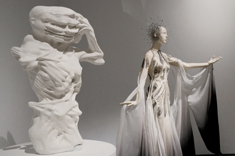 R-Evoluzione, 2014, Enrico Ferrarini (left). Bene Gesserit Gown, custom look for Grimes, 2021, Iris Van Herpen Atelier (right)