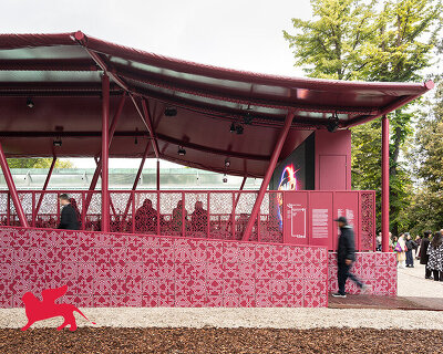 rikrit tiravanija designs qatar pavilion for gatherings, performances and rituals in venice