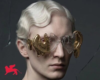 melting eyewear in glass and gold blurs sculpture, design, and optics in venice