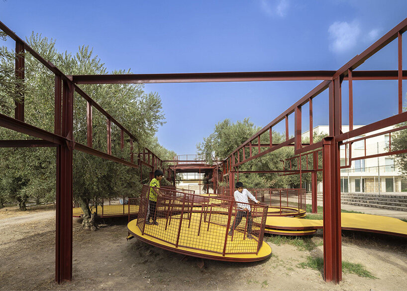 image © Parham Taghioff, Persia Photography Center