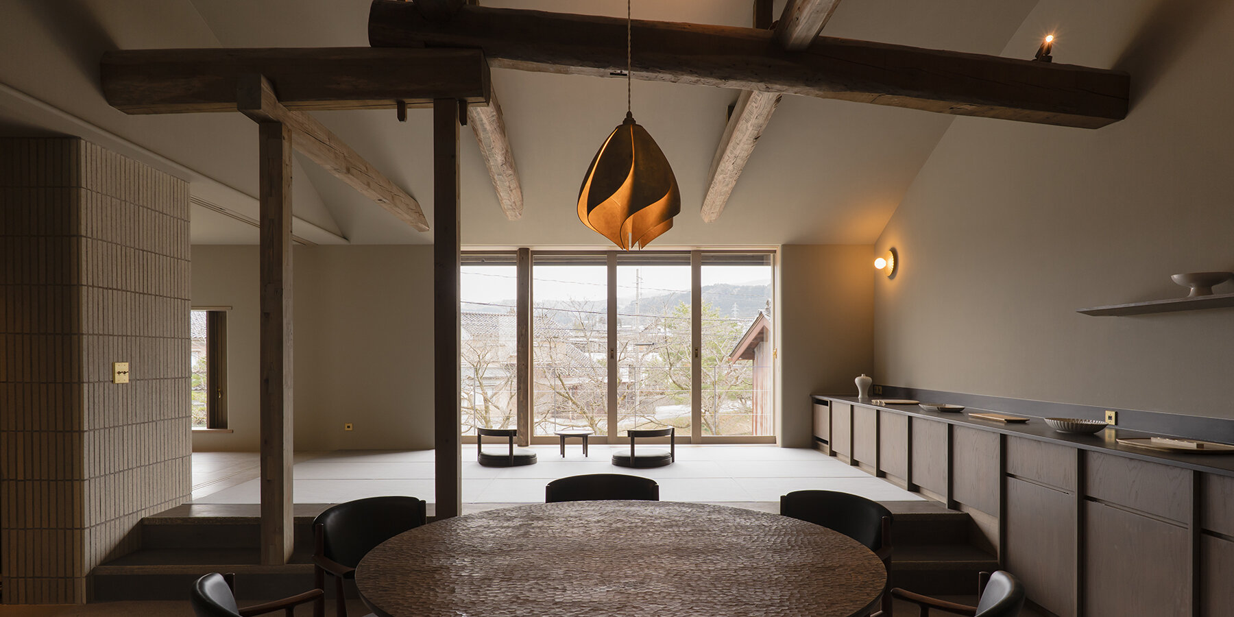 bed-and-craft-ouka-stayable-gallery-japanese-craft-designboom-1800-3