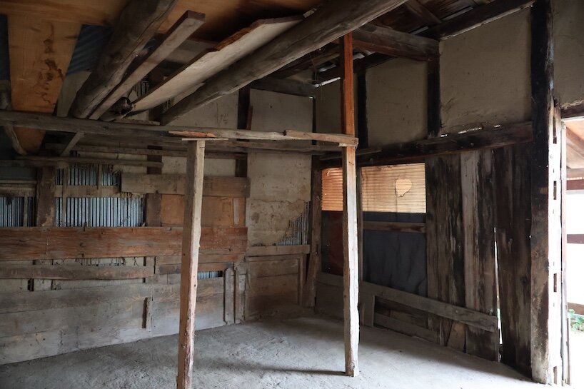 interior view of the agricultural shed before dismantling | image courtesy of Go Izumita