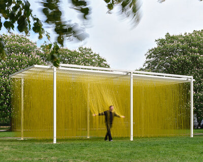 jesús rafael soto suspends 4,000 yellow strands in kensington gardens for serpentine