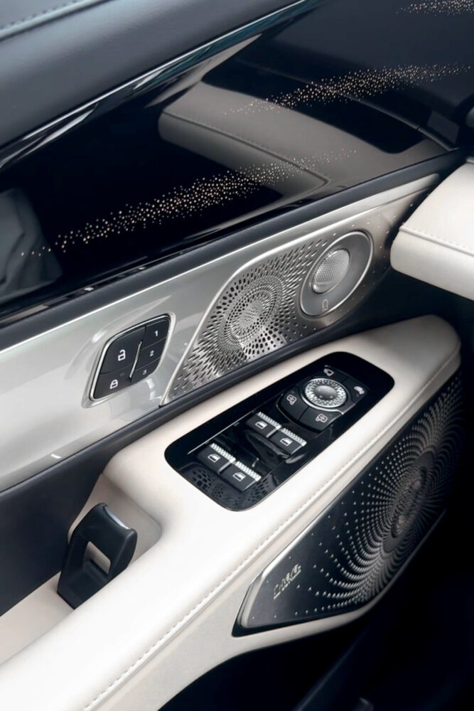 2027 Lincoln Nautilus, Monterey Car Week 2026 | image © designboom