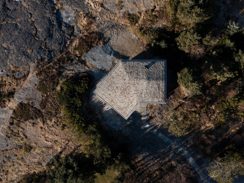 image © Ivar Kvaal