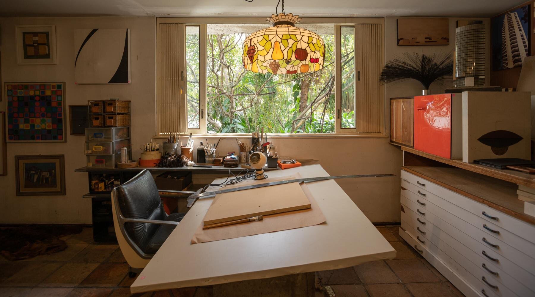 jorge-zalszupin-designboom-fullWidth-03