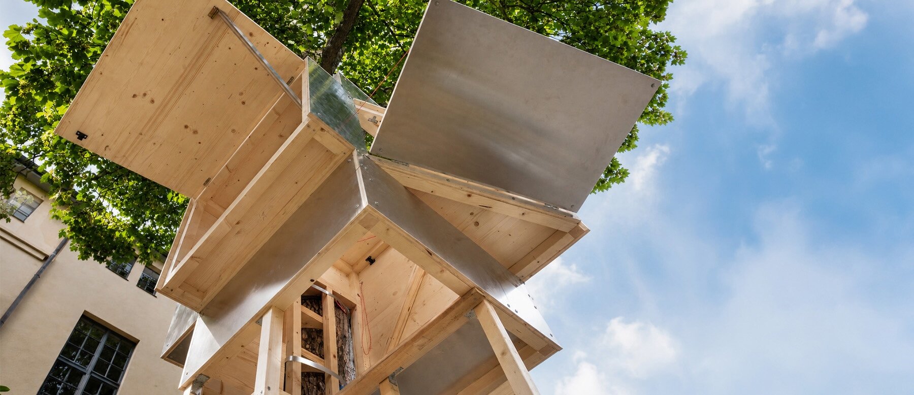 opposite-office-one-square-meter-treehouse-germany-weimar1