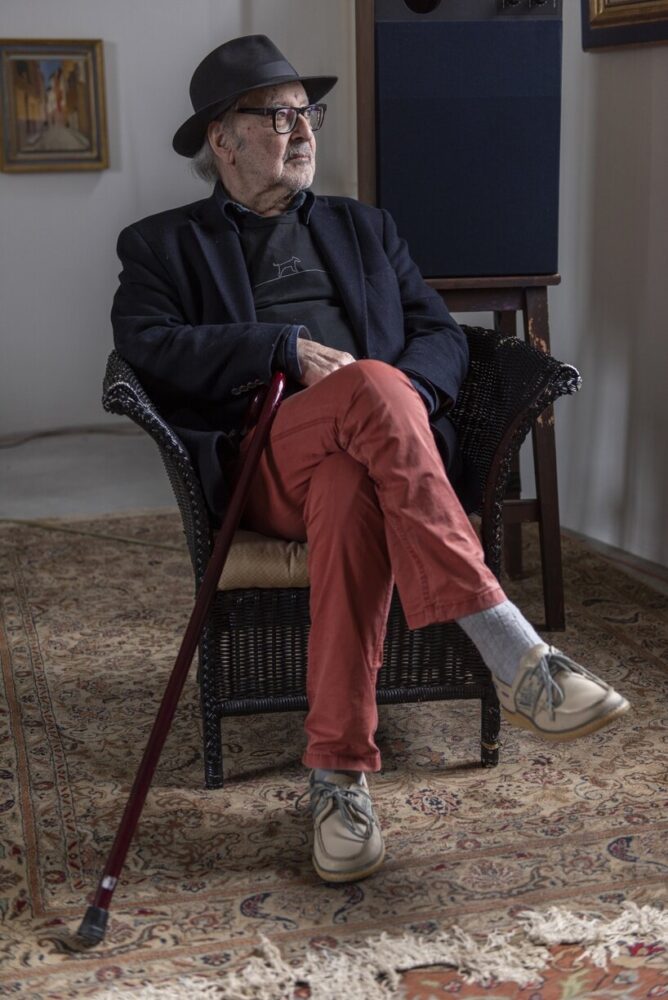 a portrait of the late Jean-Luc Godard in Le Studio d’Orphée