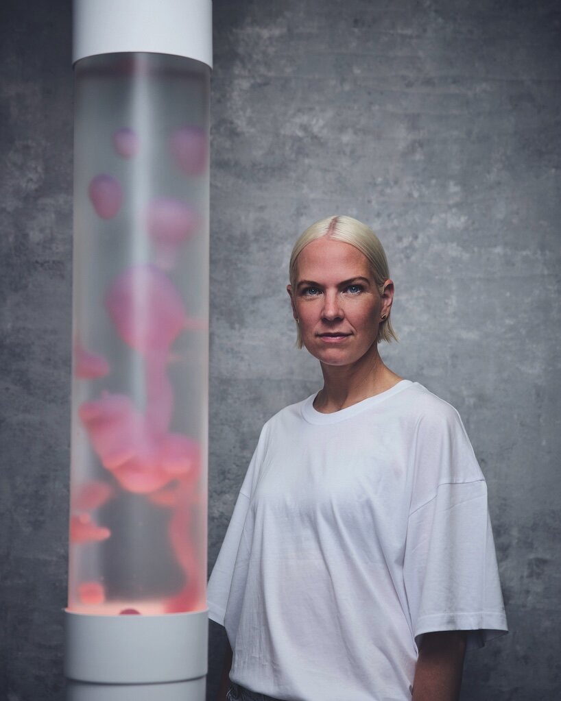 sabine marcelis turns light and color into immersive spaces at zurich’s museum für gestaltung - 3