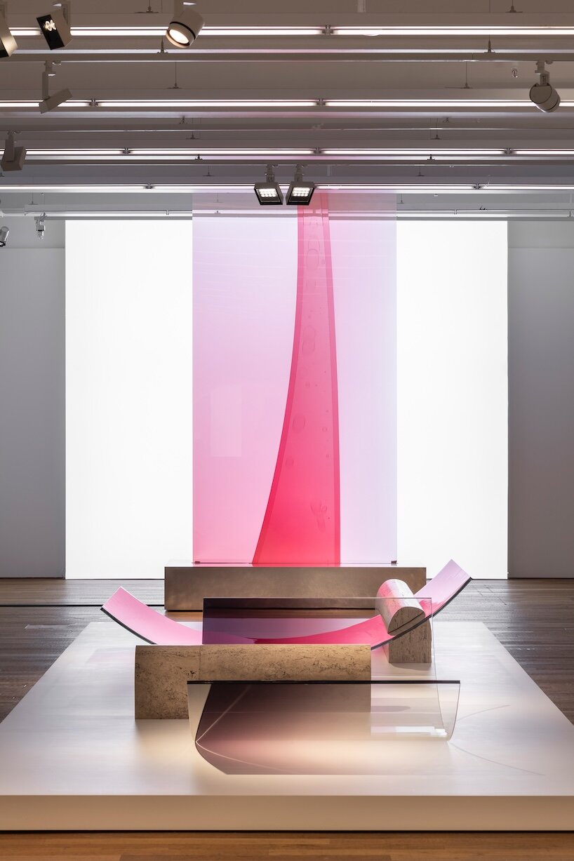 sabine marcelis turns light and color into immersive spaces at zurich’s museum für gestaltung - 6