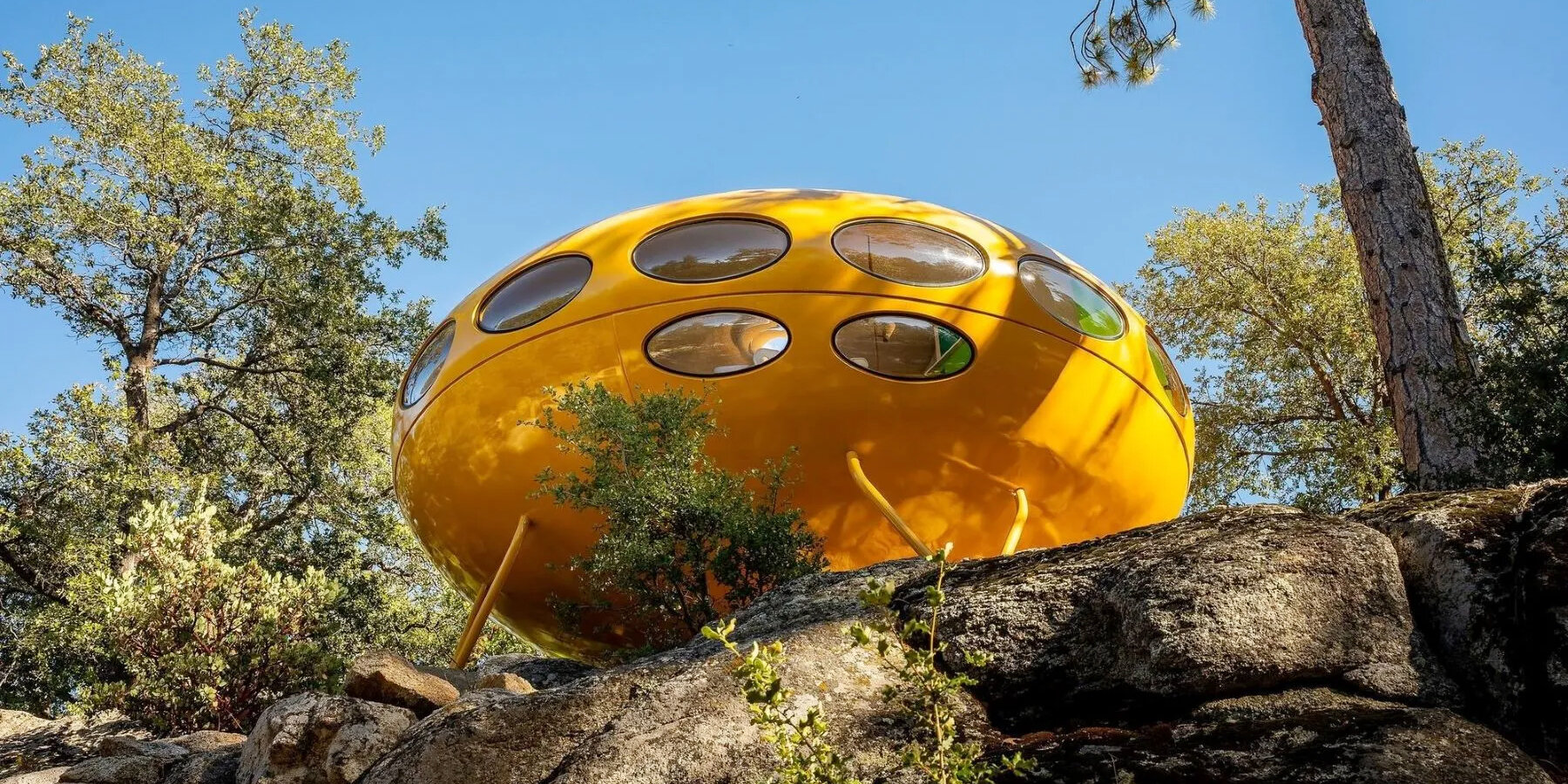 UFO-shaped futuro house brings radical 1960s vision of prefab living to the market